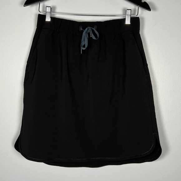 Lululemon On The Fly Skirt *21"
Black - Picture 5 of 9